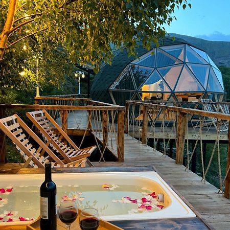 Glamping Emerald كازباجي المظهر الخارجي الصورة